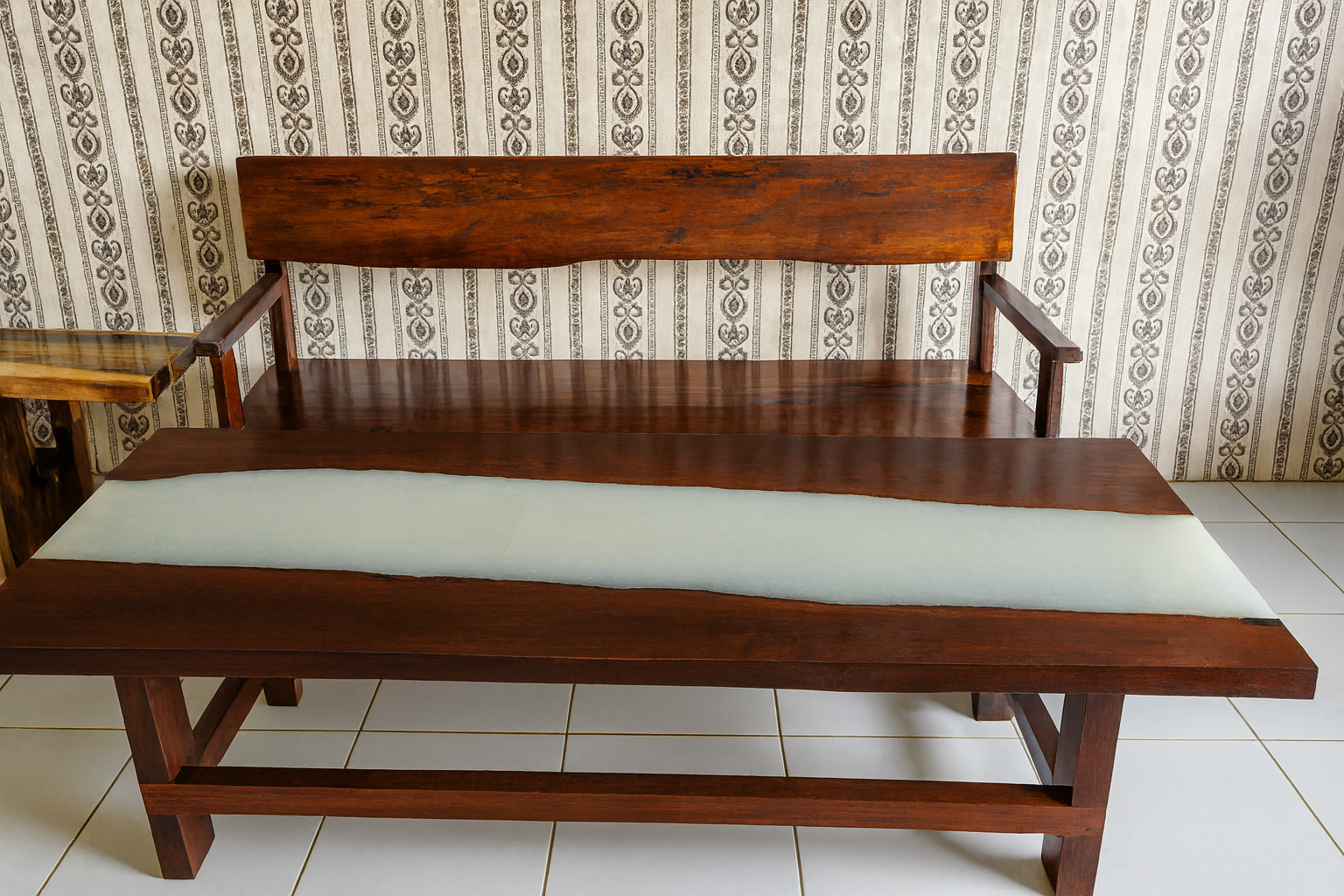 Meja epoxy resin kayu akasia